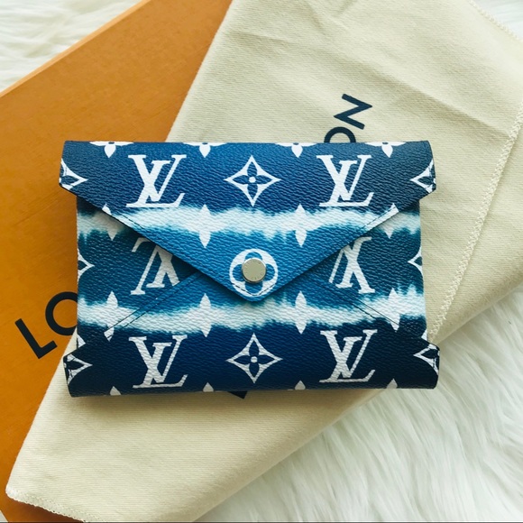 Louis Vuitton Handbags - NEW LOUIS VUITTON ESCALE KIRIGAMI MEDIUM